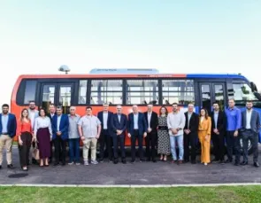 ES Gás promove viagem piloto com ônibus movido a gás natural
