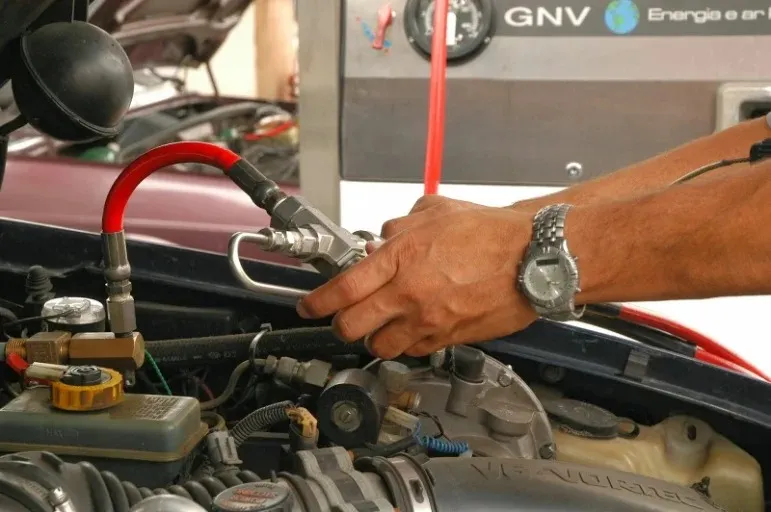 Gás Natural Veicular cresce em competitividade e economia